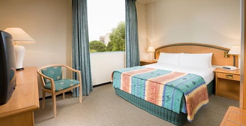 BreakFree Bankstown International - Accommodation Redcliffe 4