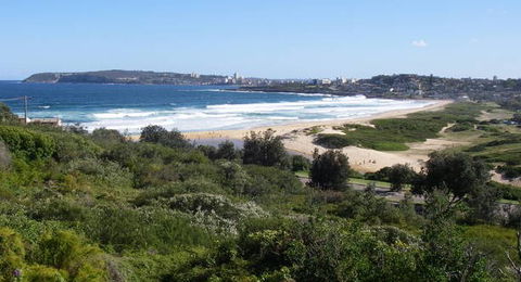 A Beach House Near Manly - Accommodation Redcliffe 4