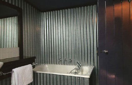Black Sheep Inn - Accommodation Redcliffe 0