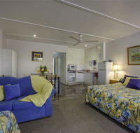 Hi-Way Units Motel - Accommodation Redcliffe