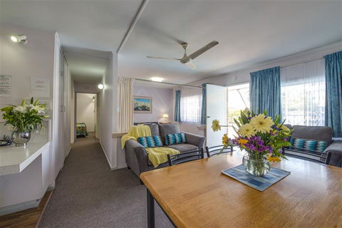 Hi-Way Units Motel - Accommodation Redcliffe 1