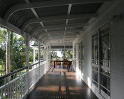 Moore Park Beach - Serenity Beach House - Accommodation Redcliffe 3