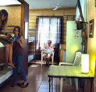 Woolshed Backpackers - Accommodation Redcliffe
