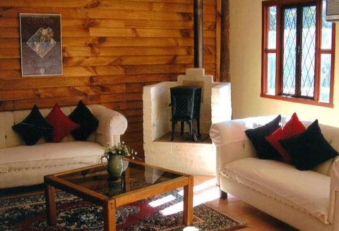 Girraween Country Inn - Accommodation Redcliffe 0