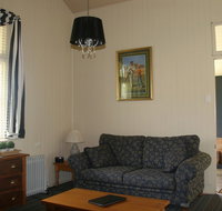 Applegrove Farm - Accommodation Redcliffe