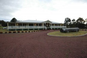 Loggers Rest Bed And Breakfast - Accommodation Redcliffe 3