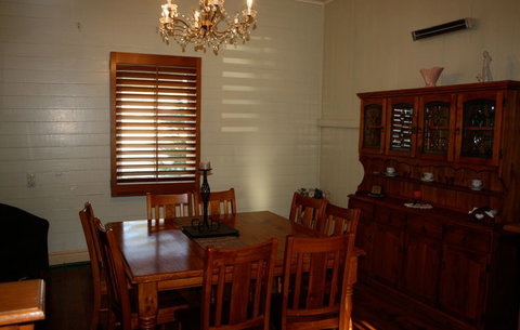 Connor House - Accommodation Redcliffe 3