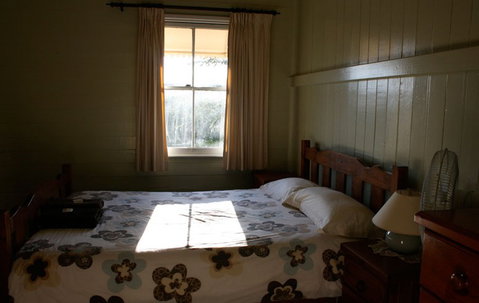 Connor House - Accommodation Redcliffe 4