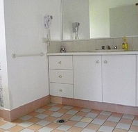 Mirrabooka - Chalet - Accommodation Redcliffe