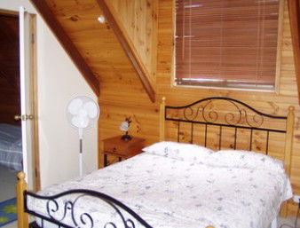 A Little Bit Of Heaven - Holiday Home - Accommodation Redcliffe 2