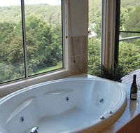 Ravensbourne Escape Kookaburra Kottage - Accommodation Redcliffe