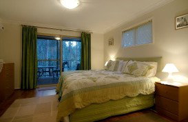 Fern Gulley Retreat - Accommodation Redcliffe 3