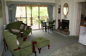 Fern Gulley Retreat - Accommodation Redcliffe 5