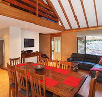 Woodstone Cottages - Accommodation Redcliffe
