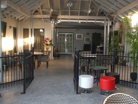 Langtrees Guest Hotel - Accommodation Redcliffe 5