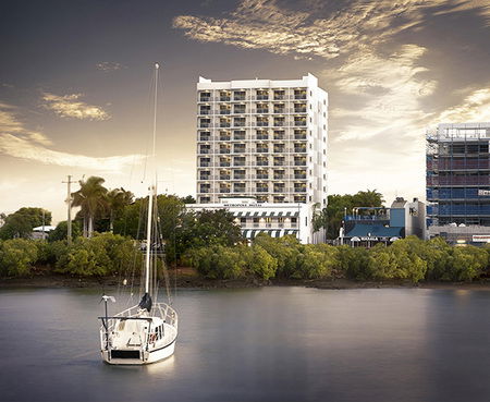 Townsville Mc ACT Accommodation Redcliffe