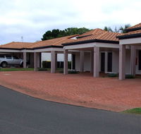 Coral Cove Resort - Accommodation Redcliffe