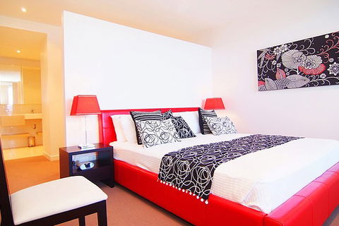 Coral Cove Apartments - Accommodation Redcliffe 4