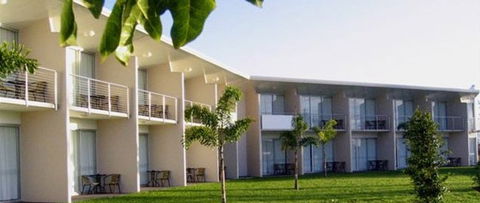 Country Road Motor Inn (Dysart) - Accommodation Redcliffe 0
