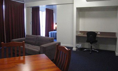 Country Road Motor Inn (Dysart) - Accommodation Redcliffe 1