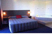 Country Road Motor Inn (Dysart) - Accommodation Redcliffe 2