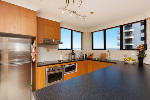 Apartment 27 Aristocrat Apartments - Accommodation Redcliffe 2