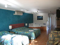 Coral Cove Resort & Golf Club - Accommodation Redcliffe 1