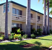 Palm Waters Holiday Villas - Accommodation Redcliffe