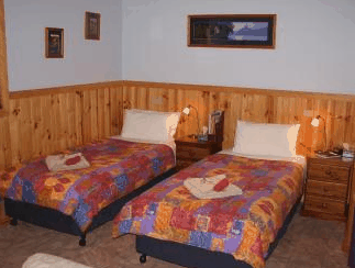 Derwent Bridge Chalets - Accommodation Redcliffe 2
