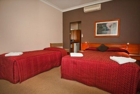 Abbotsleigh Motor Inn - Accommodation Redcliffe 1