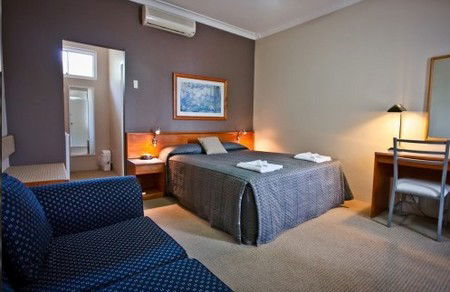Abbotsleigh Motor Inn - Accommodation Redcliffe 2