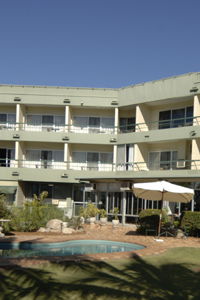 Camelot Motel - Accommodation Redcliffe 1