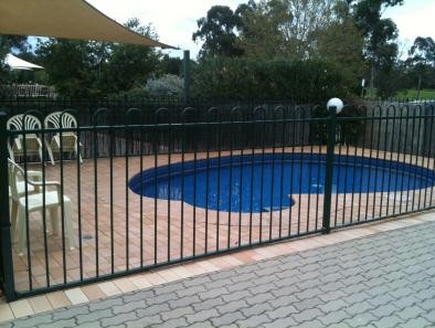 Golden Guitar Motor Inn - Accommodation Redcliffe 0