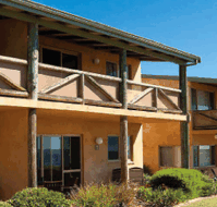 Canal Rocks Beachfront Apartments - Accommodation Redcliffe