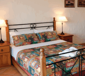 Canal Rocks Beachfront Apartments - Accommodation Redcliffe 1