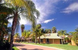 Sunraysia Resort - Accommodation Redcliffe 0