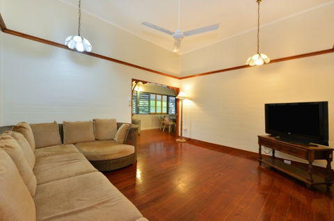 Lilybank - Accommodation Redcliffe 2