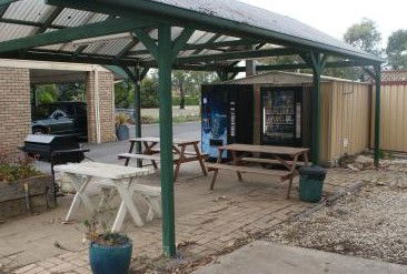 Peppinella Motel - Accommodation Redcliffe 3