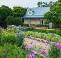 Vineyard Cottages and Cafe - Accommodation Redcliffe