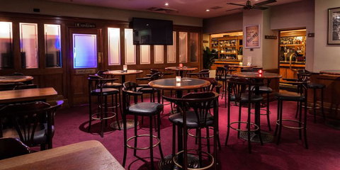 The Occidental Hotel - Accommodation Redcliffe 3