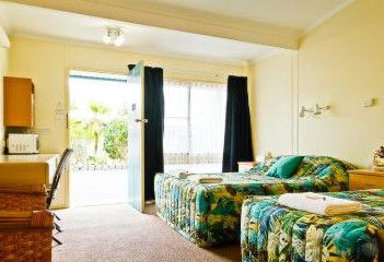 Premier Motor Inn - Accommodation Redcliffe 3