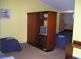 Rest Point Motel - Accommodation Redcliffe 2