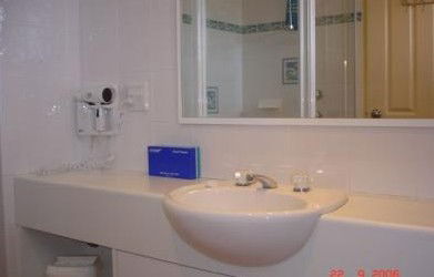 Best Western Macquarie Barracks Motor Inn - Accommodation Redcliffe 1