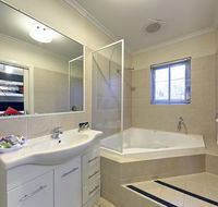 Comfort Inn And Suites Georgian Albury - Accommodation Redcliffe