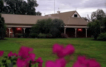 Quality Inn Overlander Homestead - Accommodation Redcliffe 1