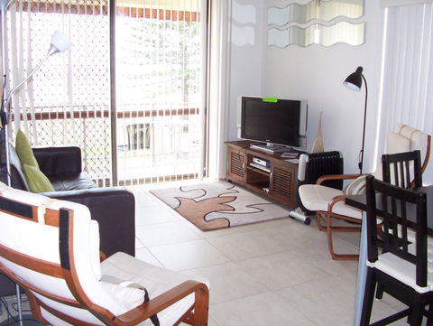 Kirra Vista Holiday Units - Accommodation Redcliffe 2