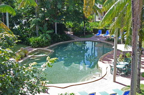 Cairns Beach Resort - Accommodation Redcliffe 2