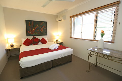 Cairns Beach Resort - Accommodation Redcliffe 7