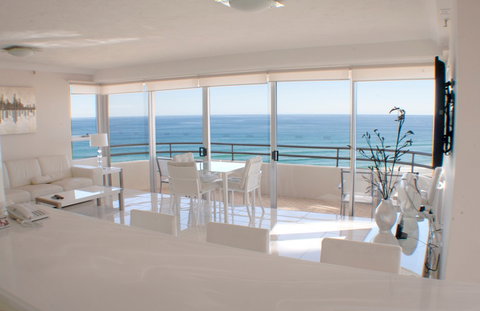 Zenith Apartments - Accommodation Redcliffe 1