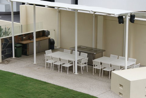 Zenith Apartments - Accommodation Redcliffe 5